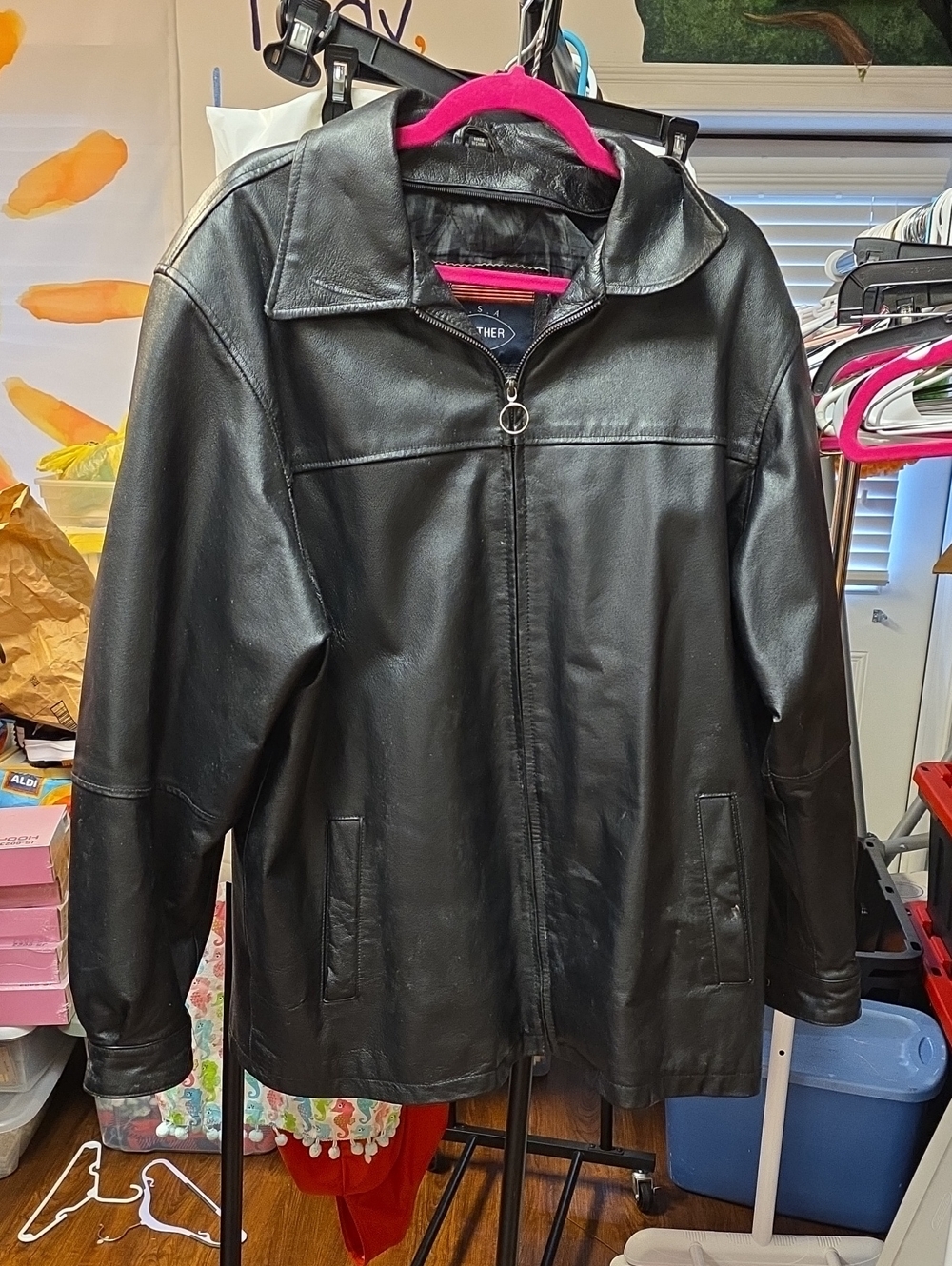 Classic Black Leather Jacket - Unbranded